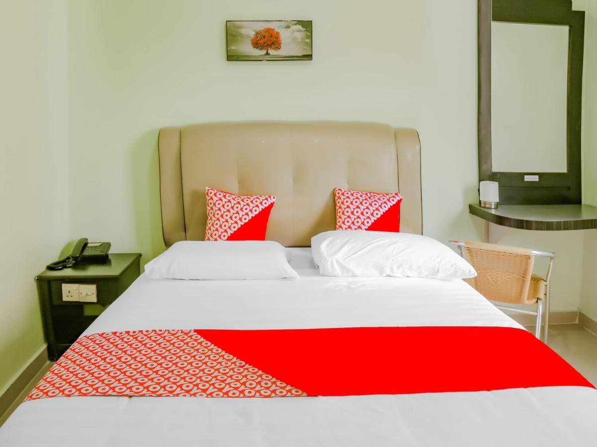 Jodoh  Oyo 90269 Hotel Indorasa 2 מראה חיצוני תמונה